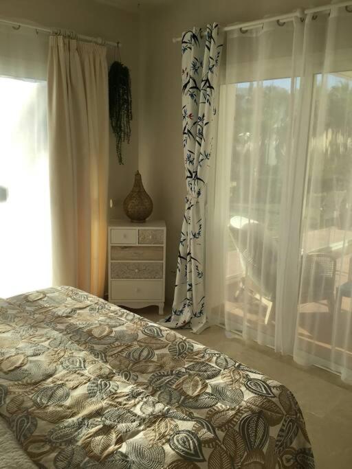 Alcazaba Blue Lagoon 3 Bedroom, Ground Floor Apartment Estepona Eksteriør bilde