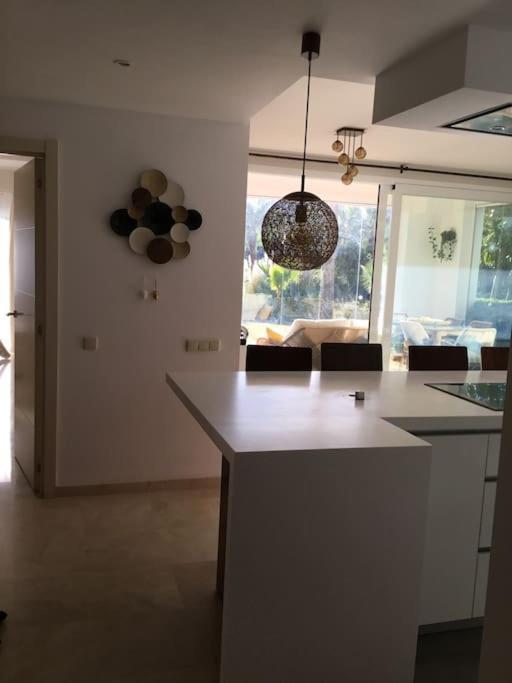 Alcazaba Blue Lagoon 3 Bedroom, Ground Floor Apartment Estepona Eksteriør bilde