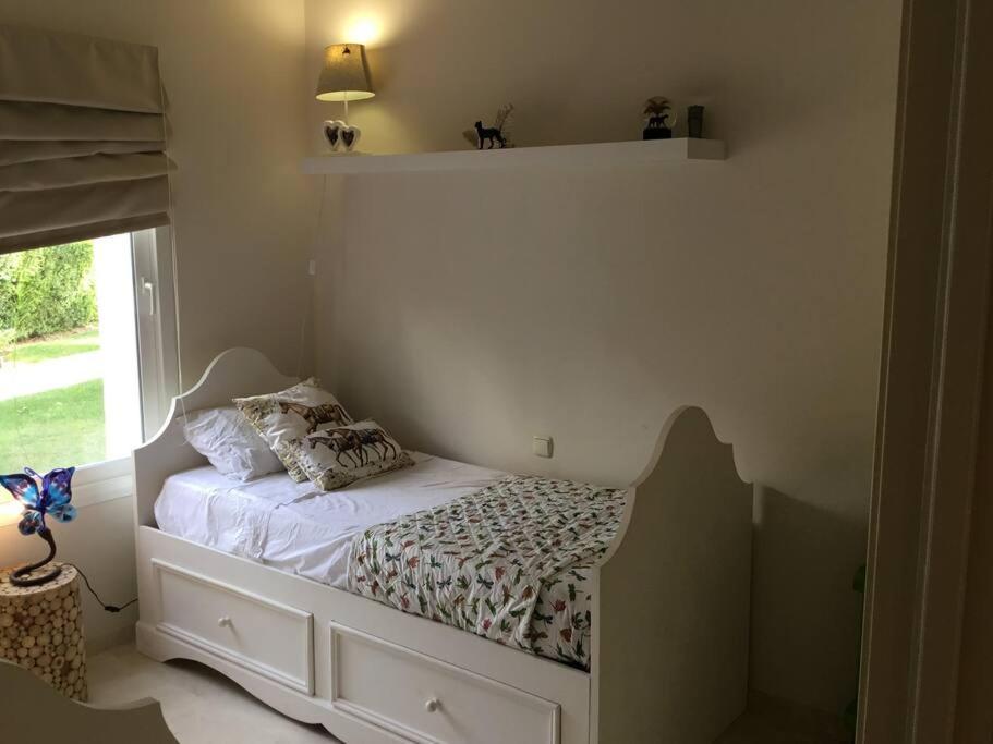 Alcazaba Blue Lagoon 3 Bedroom, Ground Floor Apartment Estepona Eksteriør bilde